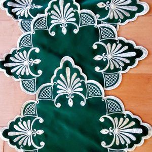 Emerald Green Cloth Napkins Set, 6 small  and 1 Big